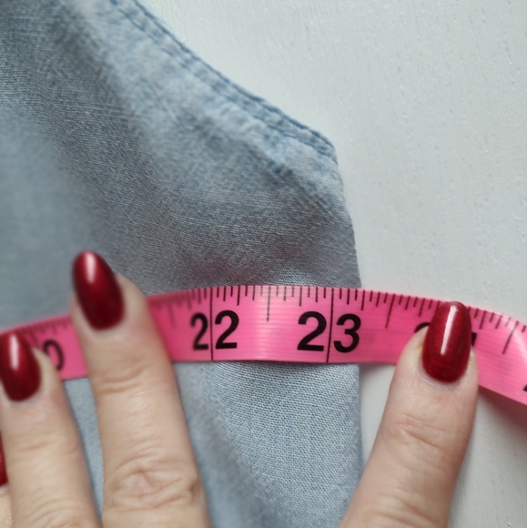 Women's Light Blue Denim Button-Up Shirt - Picture 5 of 6